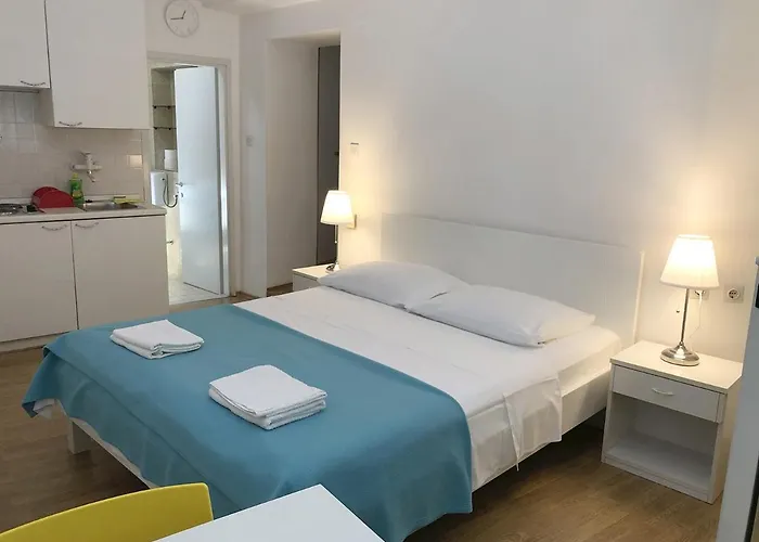 Apartment Placa